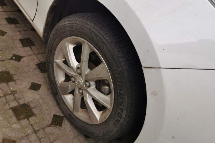 Used Toyota YARiS L Zhi Xuan 2014 1.5G Manual Xuan Dong Edition Right Front Wheel Hub
