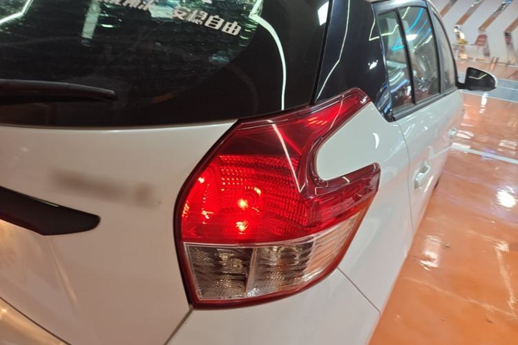 Used Toyota YARiS L Zhi Xuan 2014 1.3E Manual Charm Edition Right Rear Taillight