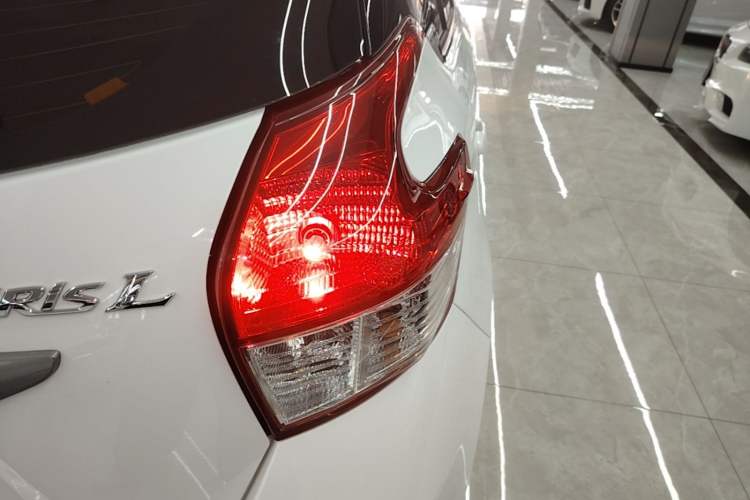 Used Toyota YARiS L Zhi Xuan 2014 1.5G Automatic Xuan Dong Edition Right Rear Taillight