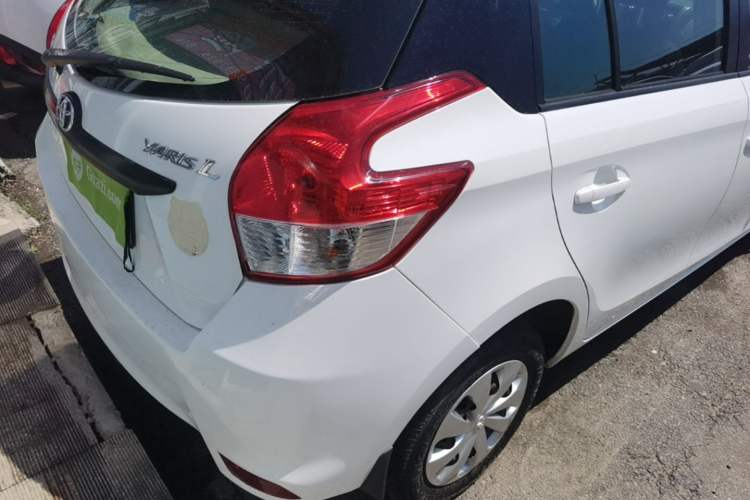 Used Toyota YARiS L Zhi Xuan 2014 1.3E Manual Charm Edition Right Rear Taillight