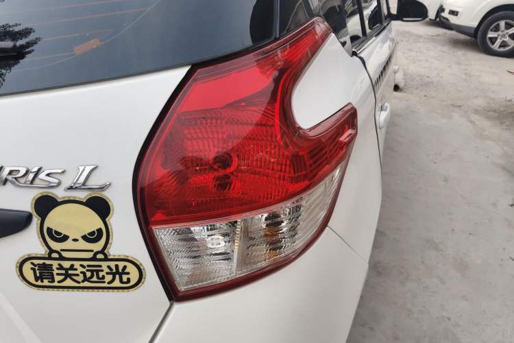 Used Toyota YARiS L Zhi Xuan 2014 1.3E Manual Charm Edition Right Rear Taillight