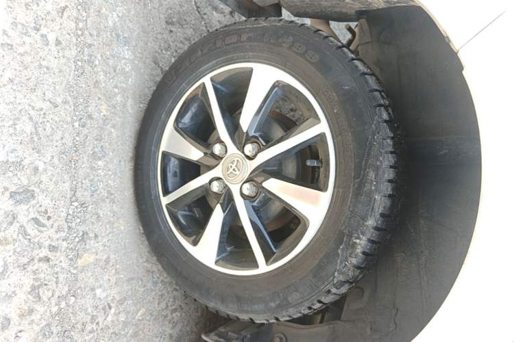 Used Toyota YARiS L Zhi Xuan 2014 1.3E Manual Charm Edition Right Rear Wheel Hub