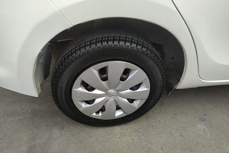 Used Toyota YARiS L Zhi Xuan 2014 1.3E Manual Charm Edition Right Rear Wheel Hub