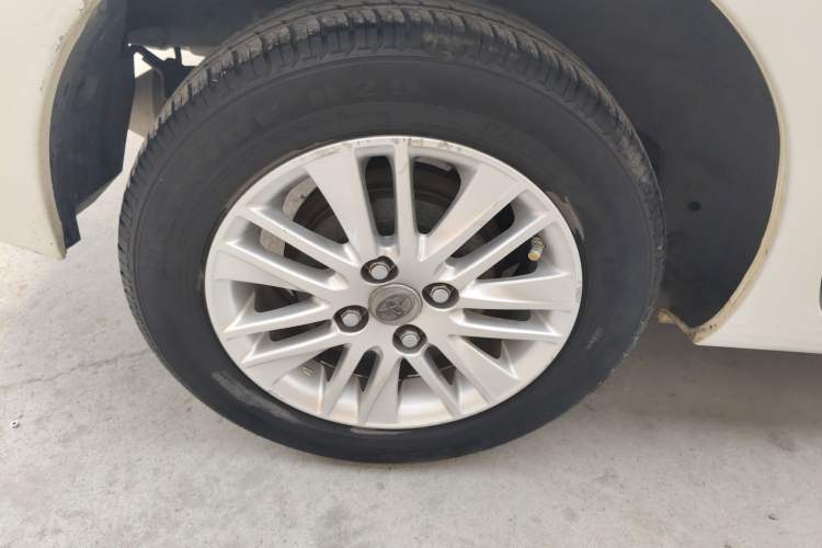 Used Toyota YARiS L Zhi Xuan 2014 1.3E Manual Charm Edition Right Rear Wheel Hub
