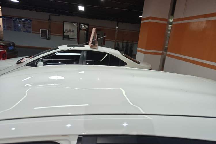 Used Toyota YARiS L Zhi Xuan 2014 1.3E Manual Charm Edition Roof