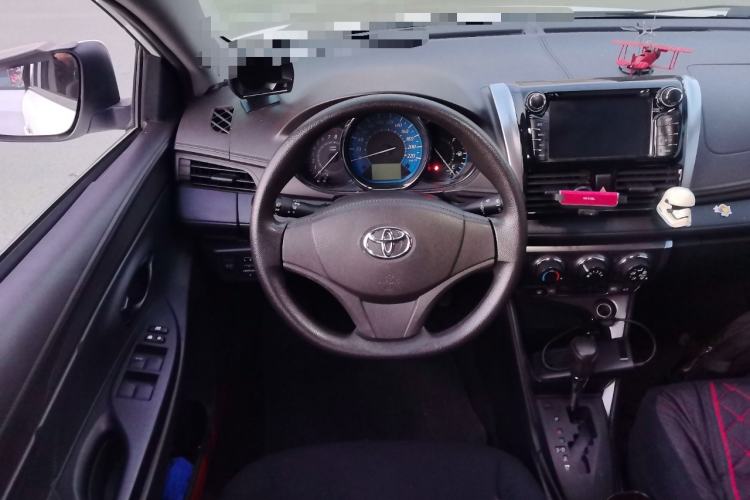 Used Toyota YARiS L Zhi Xuan 2014 1.3E Automatic Charm Edition Steering Wheel