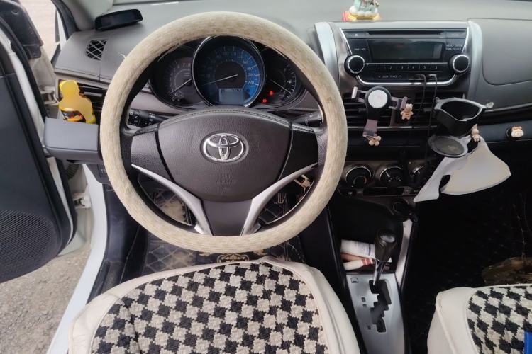 Used Toyota YARiS L Zhi Xuan 2014 1.5G Automatic Xuan Dong Edition Steering Wheel