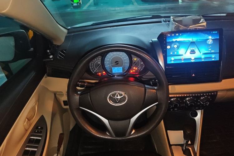 Used Toyota YARiS L Zhi Xuan 2014 1.5G Automatic Xuan Dong Edition Steering Wheel