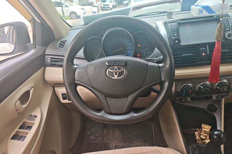Used Toyota YARiS L Zhi Xuan 2014 1.3E Manual Charm Edition Steering Wheel