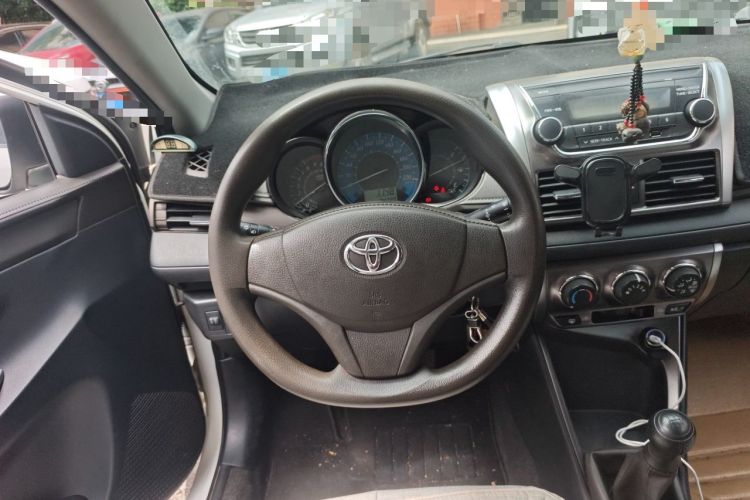 Used Toyota YARiS L Zhi Xuan 2014 1.3E Manual Charm Edition Steering Wheel