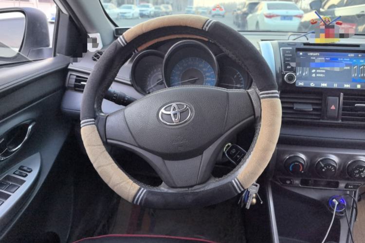 Used Toyota YARiS L Zhi Xuan 2014 1.3E Manual Charm Edition Steering Wheel