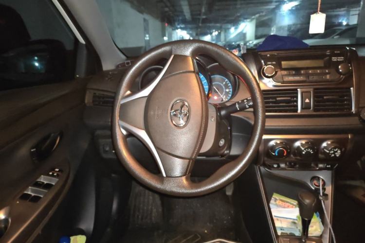 Used Toyota YARiS L Zhi Xuan 2014 1.5G Automatic Xuan Dong Edition Steering Wheel