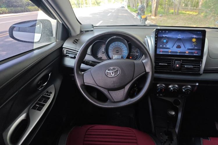 Used Toyota YARiS L Zhi Xuan 2014 1.3E Automatic Charm Edition Steering Wheel