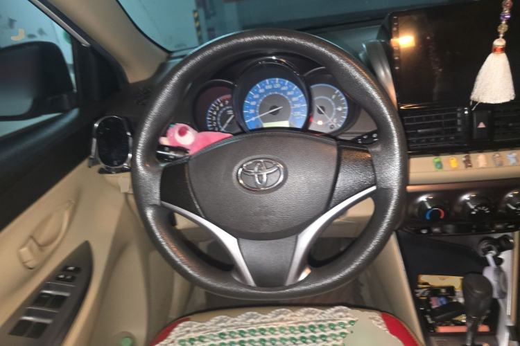 Used Toyota YARiS L Zhi Xuan 2014 1.5G Automatic Xuan Dong Edition Steering Wheel