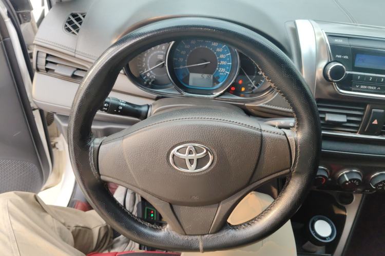 Used Toyota YARiS L Zhi Xuan 2014 1.3E Manual Charm Edition Steering Wheel