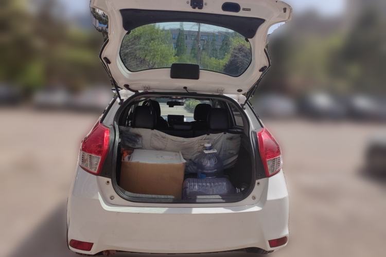 Used Toyota YARiS L Zhi Xuan 2014 1.3E Manual Charm Edition Trunk