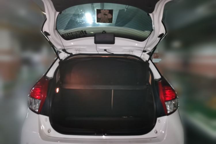 Used Toyota YARiS L Zhi Xuan 2014 1.5G Automatic Xuan Dong Edition Trunk