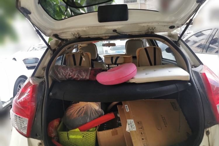 Used Toyota YARiS L Zhi Xuan 2014 1.5G Manual Xuan Dong Edition Trunk