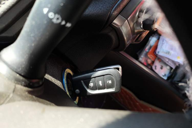 Used Toyota YARiS L Zhi Xuan 2014 1.3E Manual Charm Edition Vehicle Key