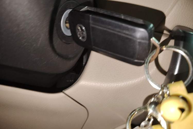 Used Toyota YARiS L Zhi Xuan 2014 1.5G Automatic Xuan Dong Edition Vehicle Key