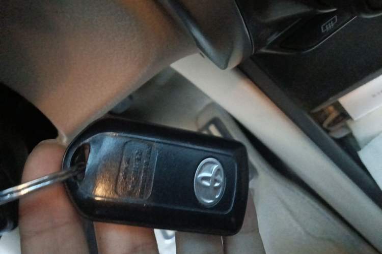 Used Toyota YARiS L Zhi Xuan 2014 1.5G Manual Xuan Dong Edition Vehicle Key