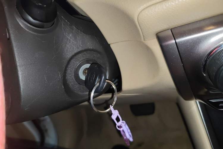 Used Toyota YARiS L Zhi Xuan 2014 1.5G Automatic Xuan Dong Edition Vehicle Key