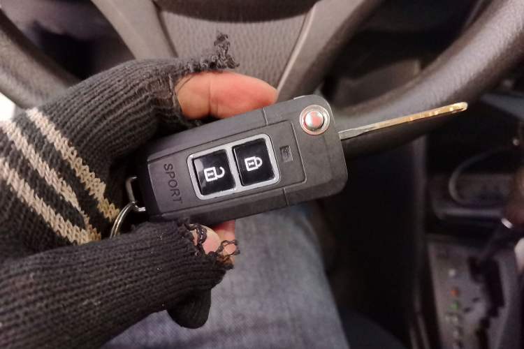 Used Toyota YARiS L Zhi Xuan 2014 1.3E Automatic Charm Edition Vehicle Key
