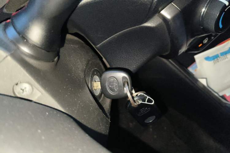 Used Toyota YARiS L Zhi Xuan 2014 1.5G Automatic Xuan Dong Edition Vehicle Key