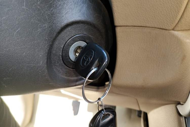 Used Toyota YARiS L Zhi Xuan 2014 1.5G Manual Xuan Dong Edition Vehicle Key