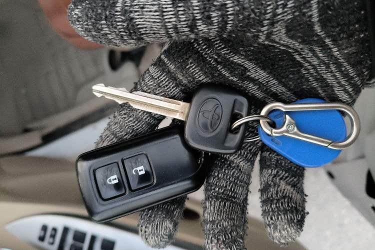 Used Toyota YARiS L Zhi Xuan 2014 1.3E Manual Charm Edition Vehicle Key