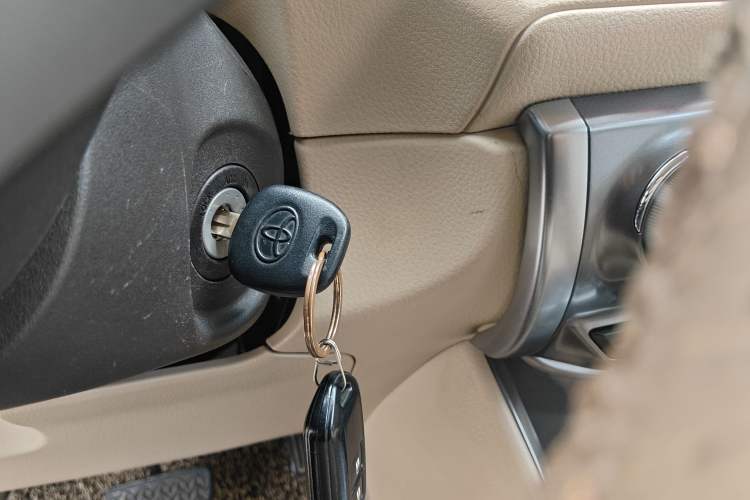 Used Toyota YARiS L Zhi Xuan 2014 1.5G Automatic Xuan Dong Edition Vehicle Key