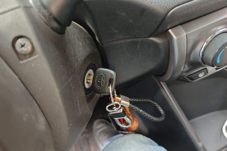 Used Toyota YARiS L Zhi Xuan 2014 1.3E Manual Charm Edition Vehicle Key