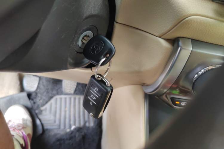 Used Toyota YARiS L Zhi Xuan 2014 1.5G Manual Xuan Dong Edition Vehicle Key
