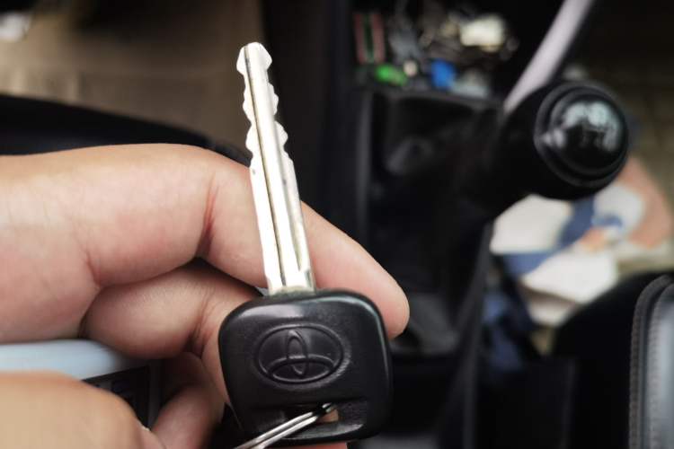 Used Toyota YARiS L Zhi Xuan 2014 1.3E Manual Charm Edition Vehicle Key