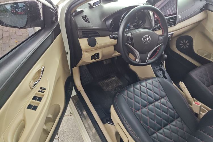 Used Toyota YARiS L Zhi Xuan 2014 1.3E Automatic Charm Edition Driver Seat