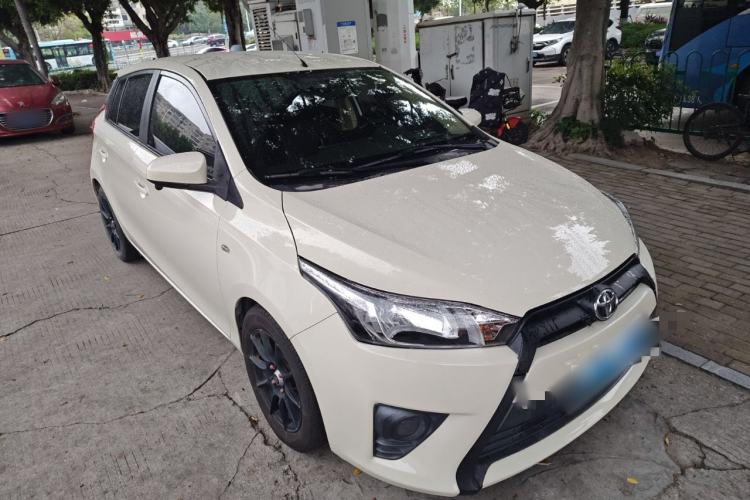 Used Toyota YARiS L Zhi Xuan 2014 1.3E Automatic Charm Edition Front Right 45 Deg