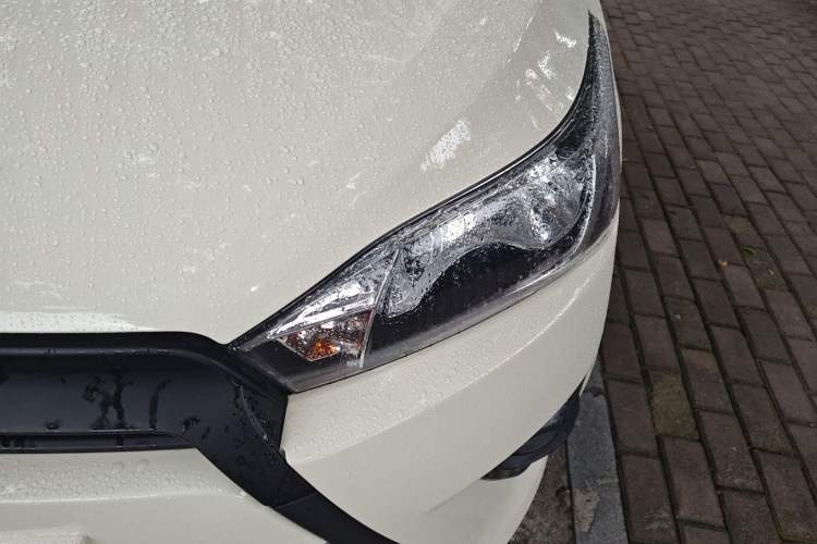 Used Toyota YARiS L Zhi Xuan 2014 1.3E Automatic Charm Edition Left Front Headlight
