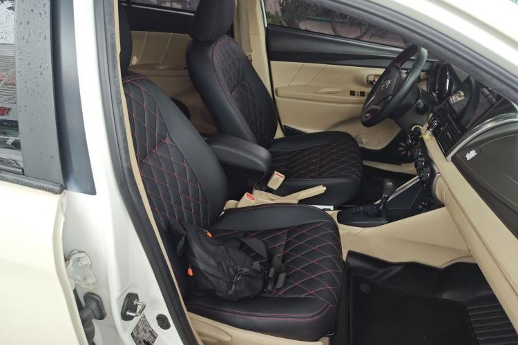 Used Toyota YARiS L Zhi Xuan 2014 1.3E Automatic Charm Edition Right Front Seat