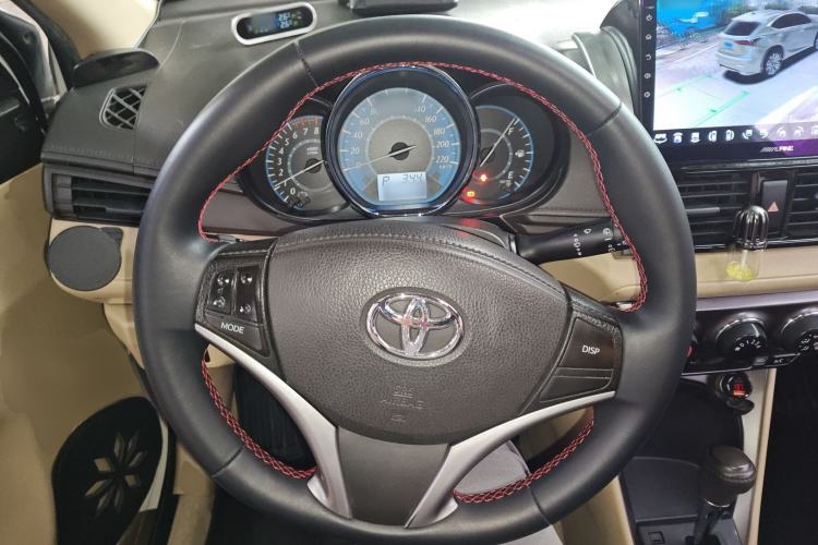 Used Toyota YARiS L Zhi Xuan 2014 1.3E Automatic Charm Edition Steering Wheel