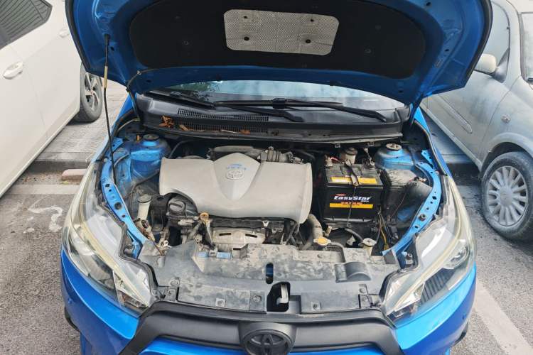 Used Toyota YARiS L Zhi Xuan 2015 1.5E Automatic Charm Edition Engine Bay