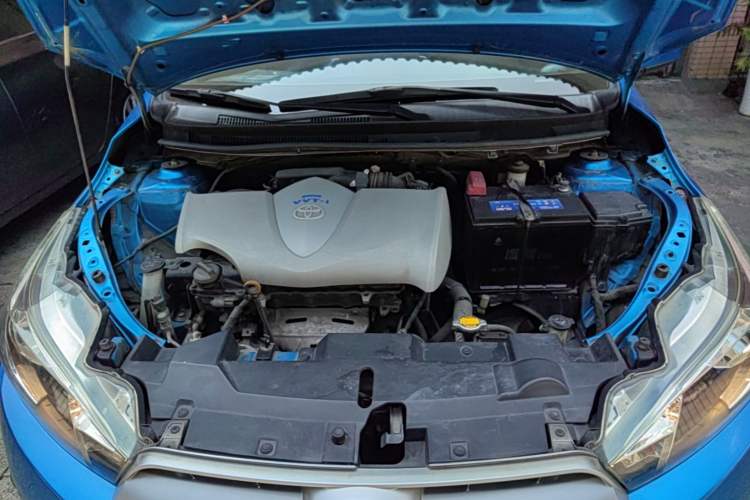 Used Toyota YARiS L Zhi Xuan 2015 1.5E Automatic Charm Edition Engine Bay
