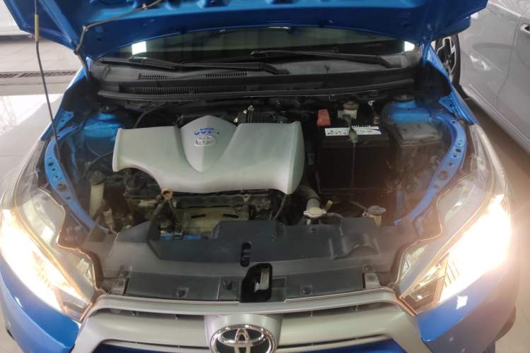 Used Toyota YARiS L Zhi Xuan 2015 1.5E Automatic Charm Edition Engine Bay