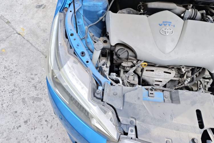 Used Toyota YARiS L Zhi Xuan 2015 1.5E Automatic Charm Edition Engine Bay Right