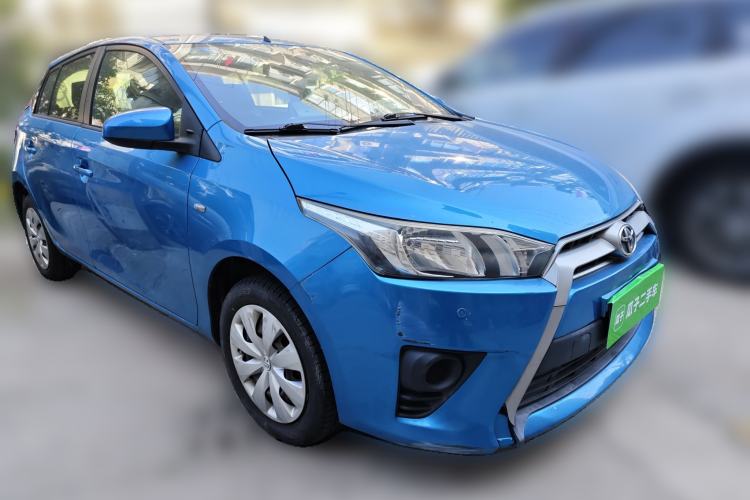 Used Toyota YARiS L Zhi Xuan 2015 1.5E Automatic Charm Edition Front Right 45 Deg