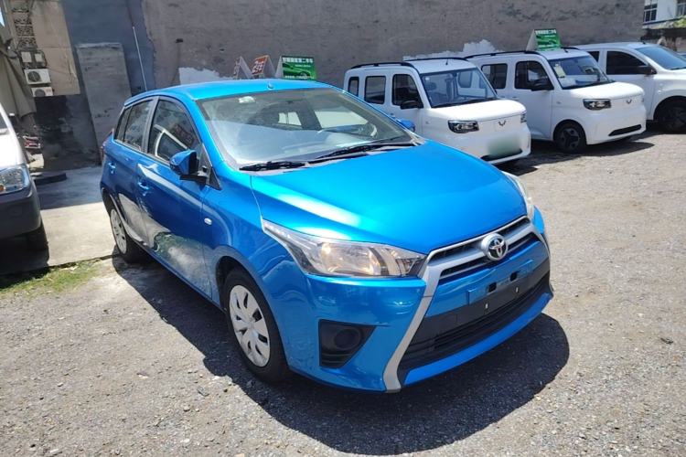 Used Toyota YARiS L Zhi Xuan 2015 1.5E Automatic Charm Edition Front Right 45 Deg