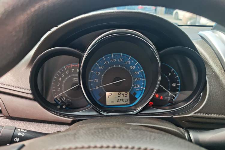 Used Toyota YARiS L Zhi Xuan 2015 1.5E Automatic Charm Edition Instrument Cluster