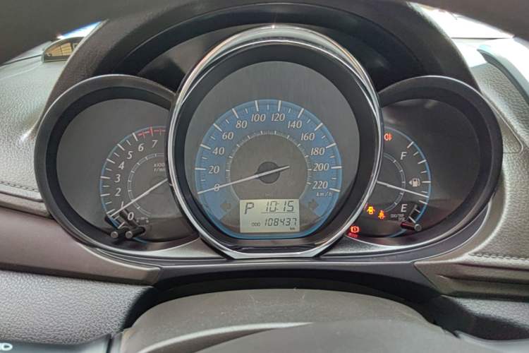 Used Toyota YARiS L Zhi Xuan 2015 1.5E Automatic Charm Edition Instrument Cluster