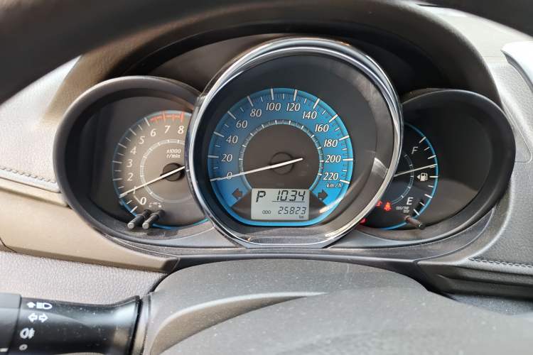 Used Toyota YARiS L Zhi Xuan 2015 1.5E Automatic Charm Edition Instrument Cluster