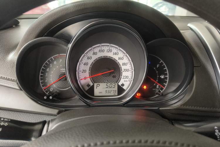 Used Toyota YARiS L Zhi Xuan 2015 1.5G Automatic Xuan Dong Sunroof Special Edition Instrument Cluster