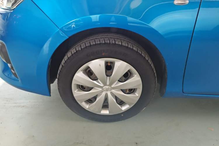 Used Toyota YARiS L Zhi Xuan 2015 1.5E Automatic Charm Edition Left Front Wheel Hub